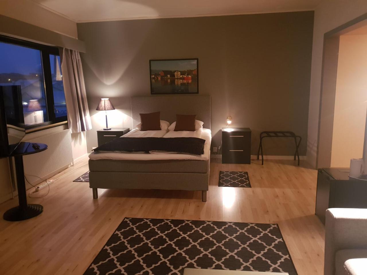 Vardø Hotel Buitenkant foto